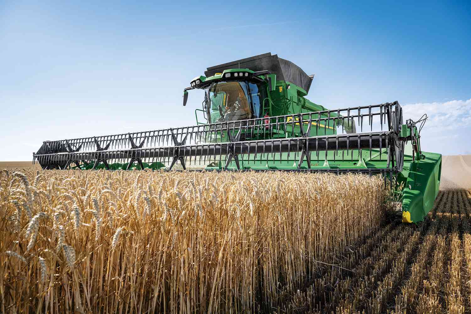 John Deere’s New T6 800 Walker Combine